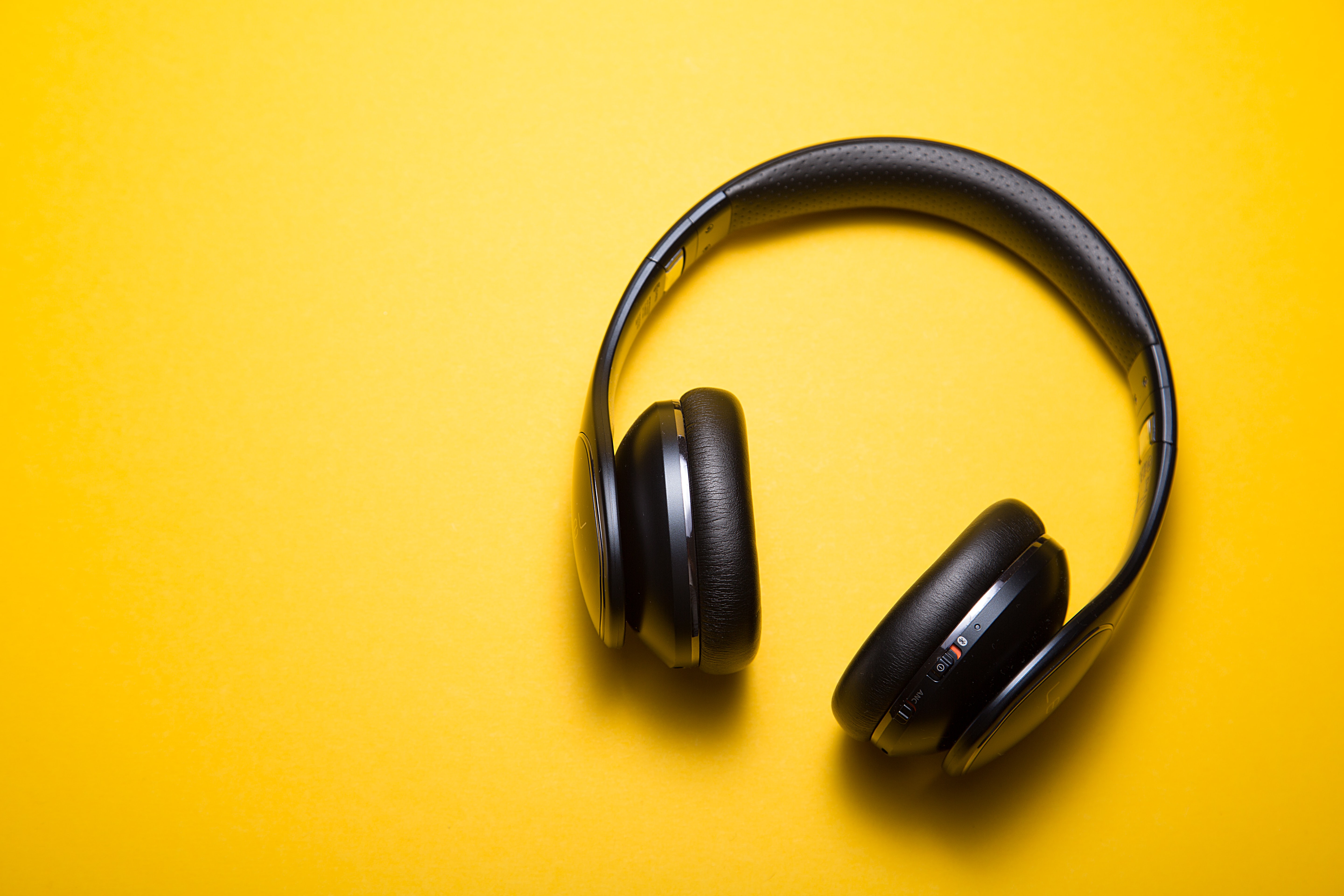 1 - Noise_c-d-x-PDX_a_82obo-unsplash 1 - Noise_c-d-x-PDX_a_82obo-unsplash